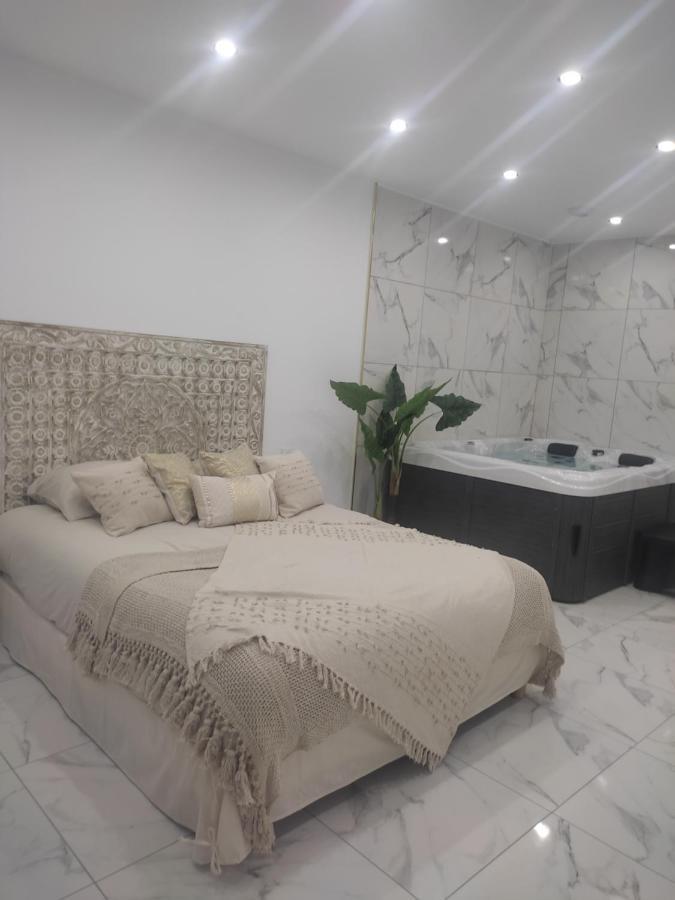 Spa Nessa Saint-Andiol Kültér fotó